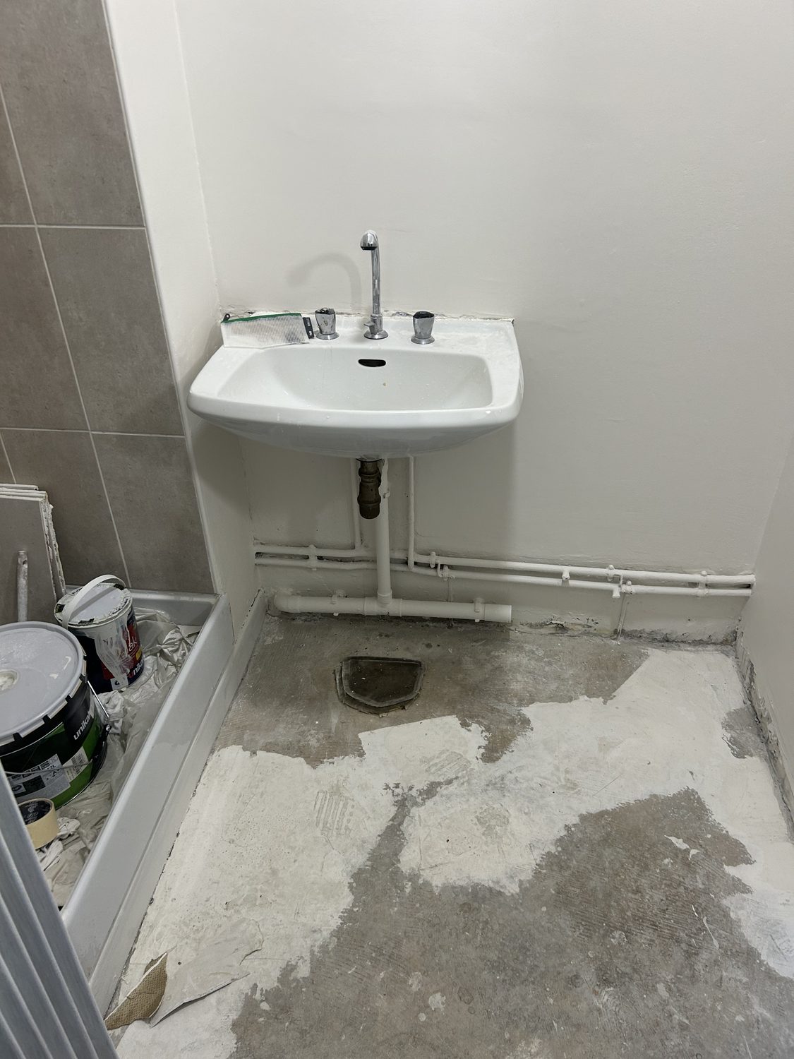 Rénovation complète de salle de bain — Tarbes — avant